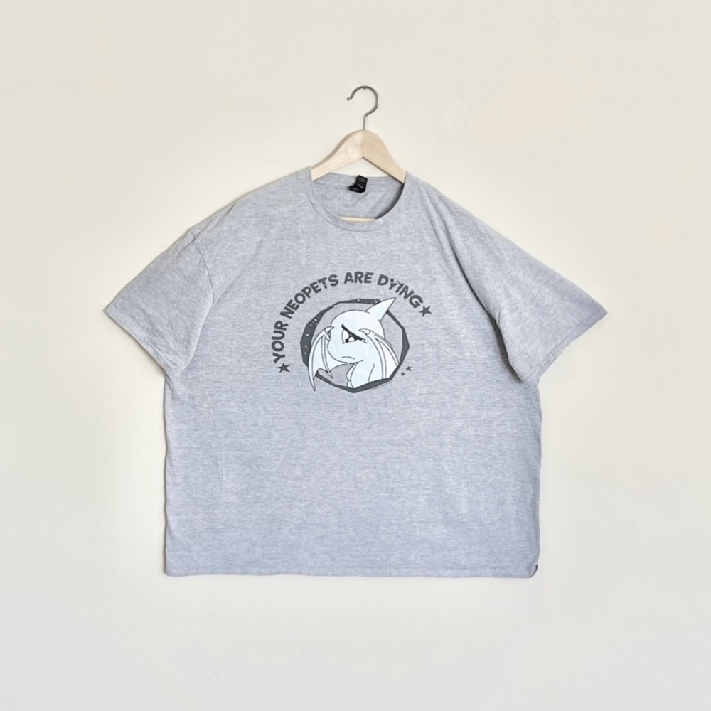 Neopets “Your Neopets Are Dying” Graphic Gray T Shirt Adult size Large